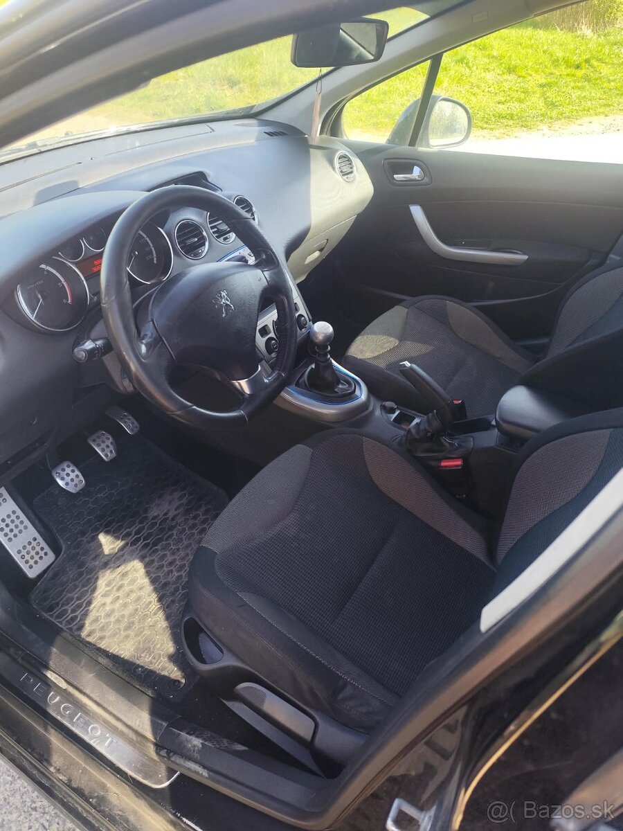 Predám Peugeot 308 1.6 hdi 82kw rv2011 - 10