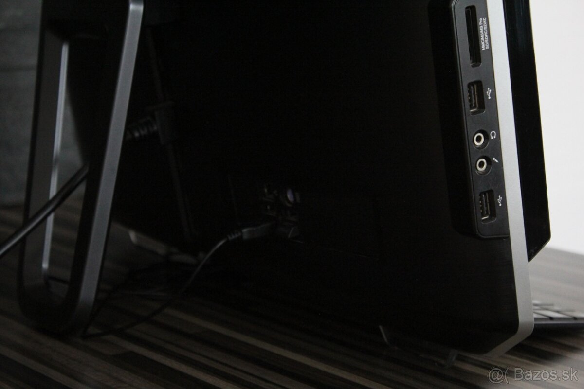 PC ALL IN ONE dotykový display 21,5" monitor - 10