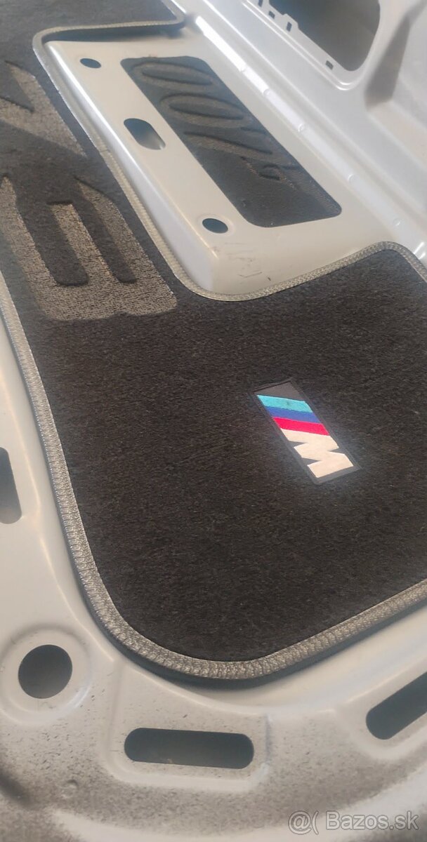 Predám tapacir zadnej kapoty na BMW Z3 - 10
