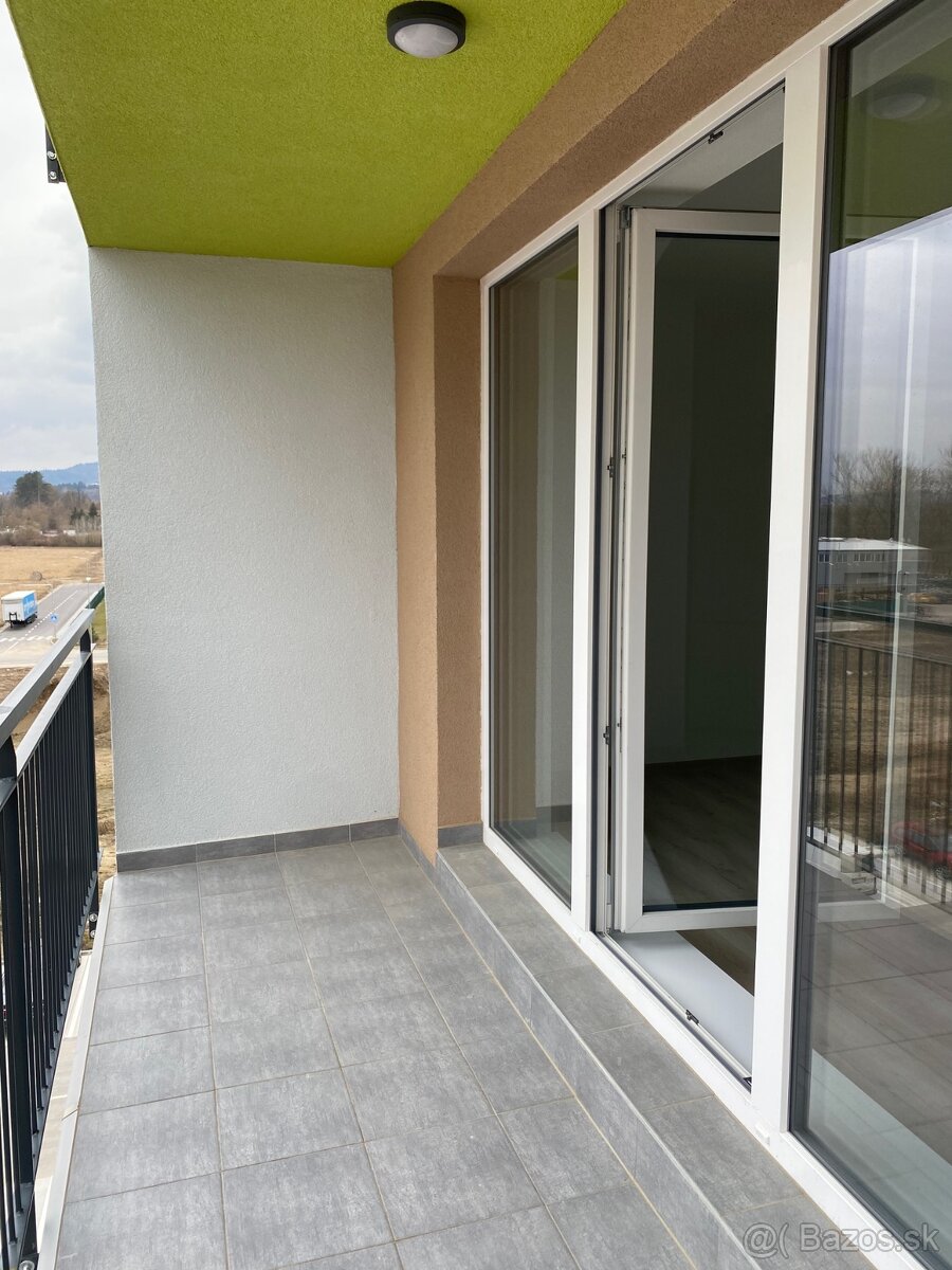 Prenajom 1izb byt v Bytci Thurzove sady - 10