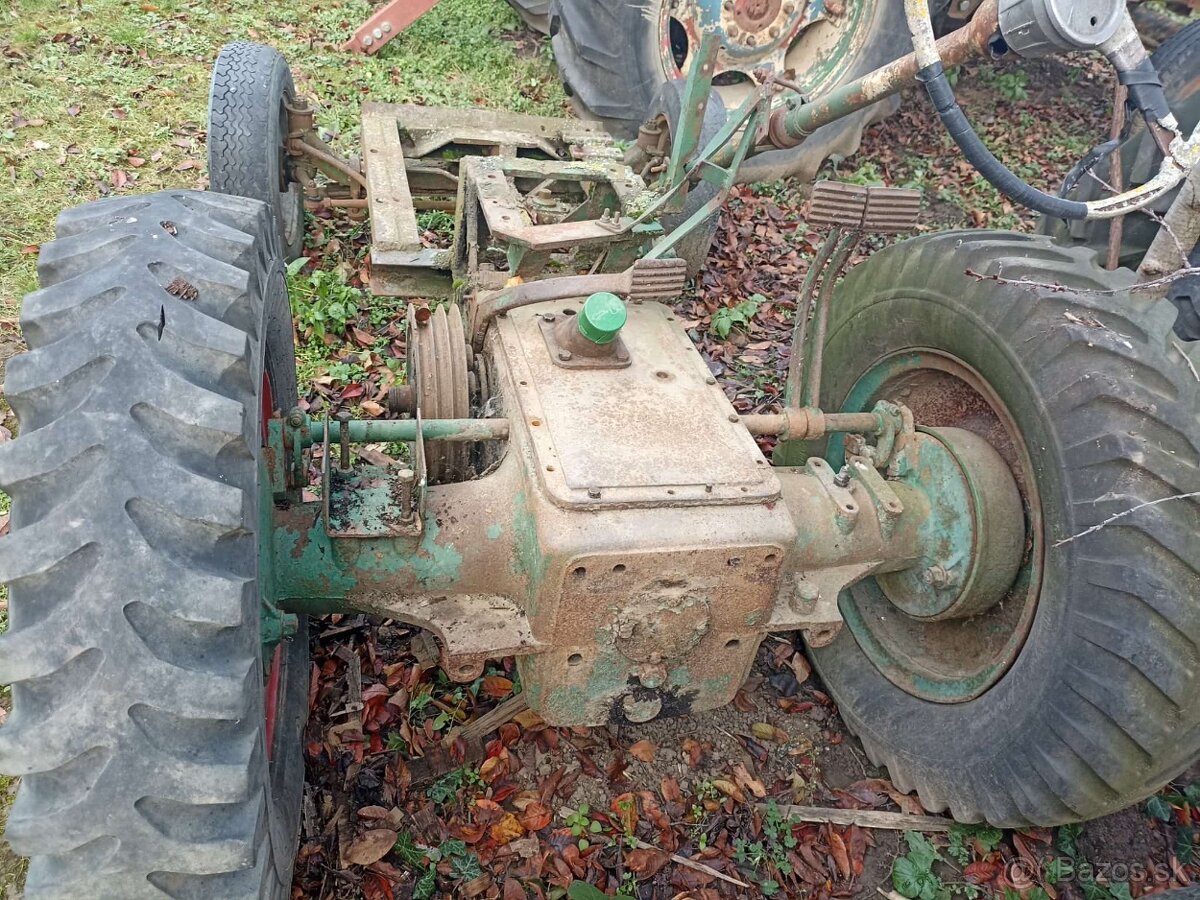 Traktory Svoboda 15 - 10