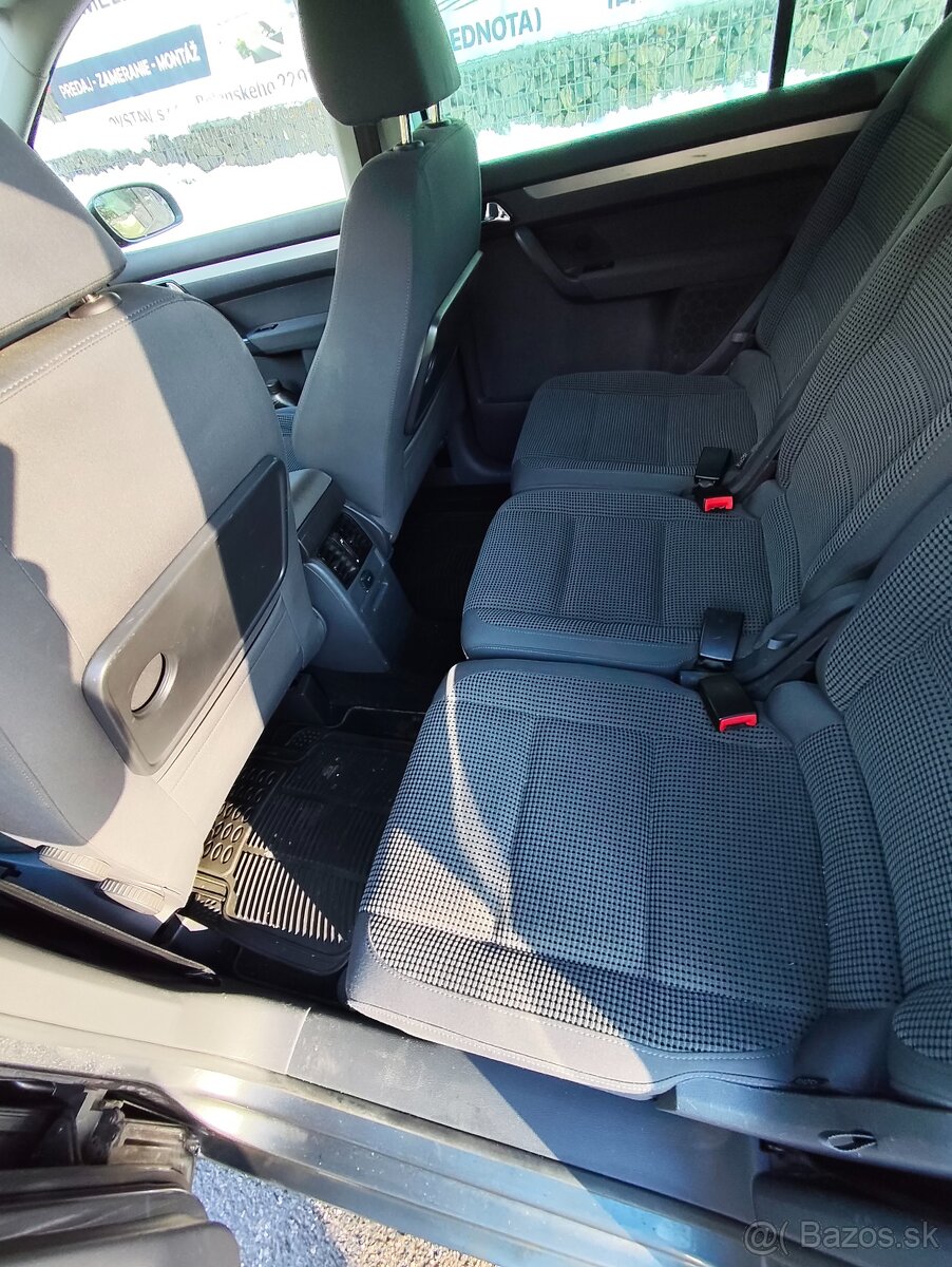 VW Touran 2,0TDI - 10