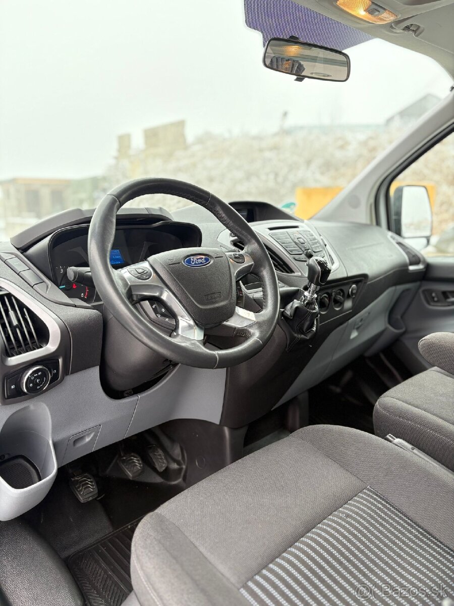 Ford Transit Custom bus 9-miestne - 10