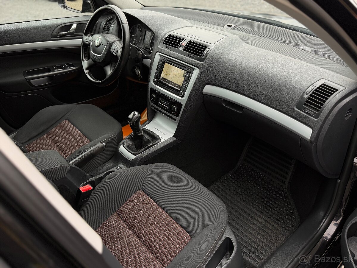 Škoda Octavia 1.8 TSI Elegance - 10