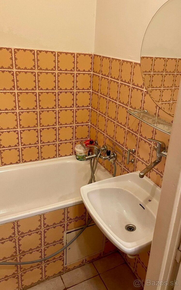 Predaj 3 izbového bytu Bratislava - 10