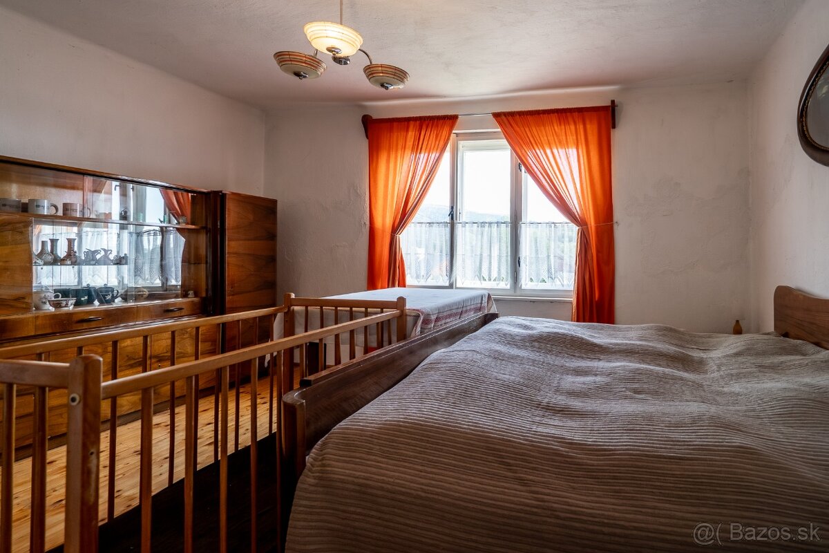 Rodinný dom vhodný aj ako víkendové sídlo - 10