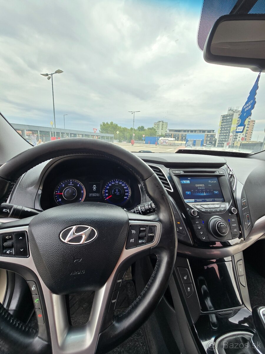 Predám Hyundai i40 CW 1.7CRDI - 10