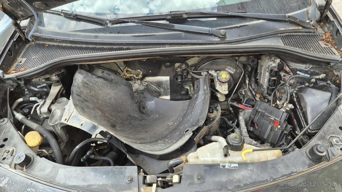 Renault Clio III 1,5DCI 76kw kód motora: K9KZ7 - 10