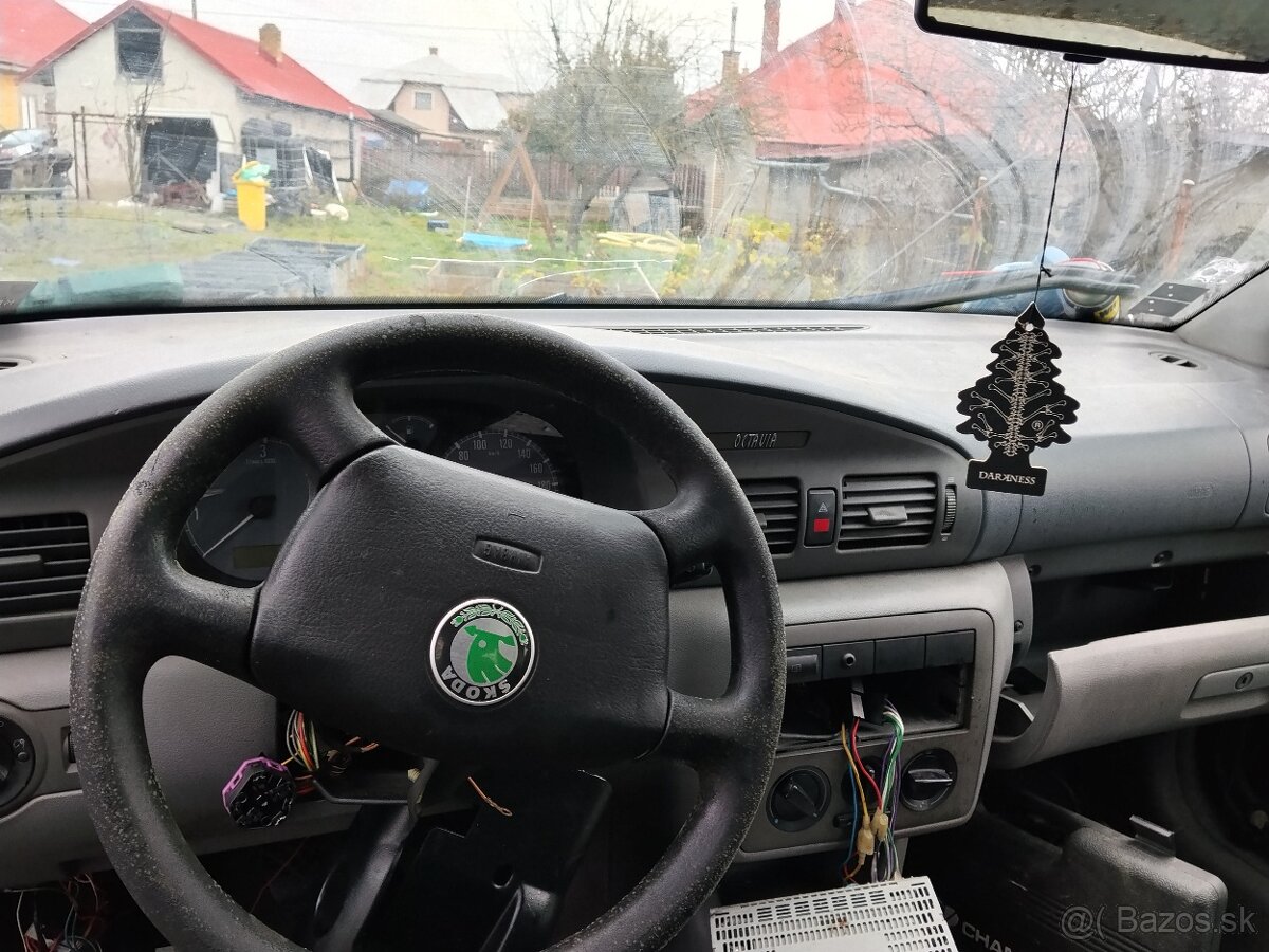 Octavia 1.9 81kw náhradné diely - 10