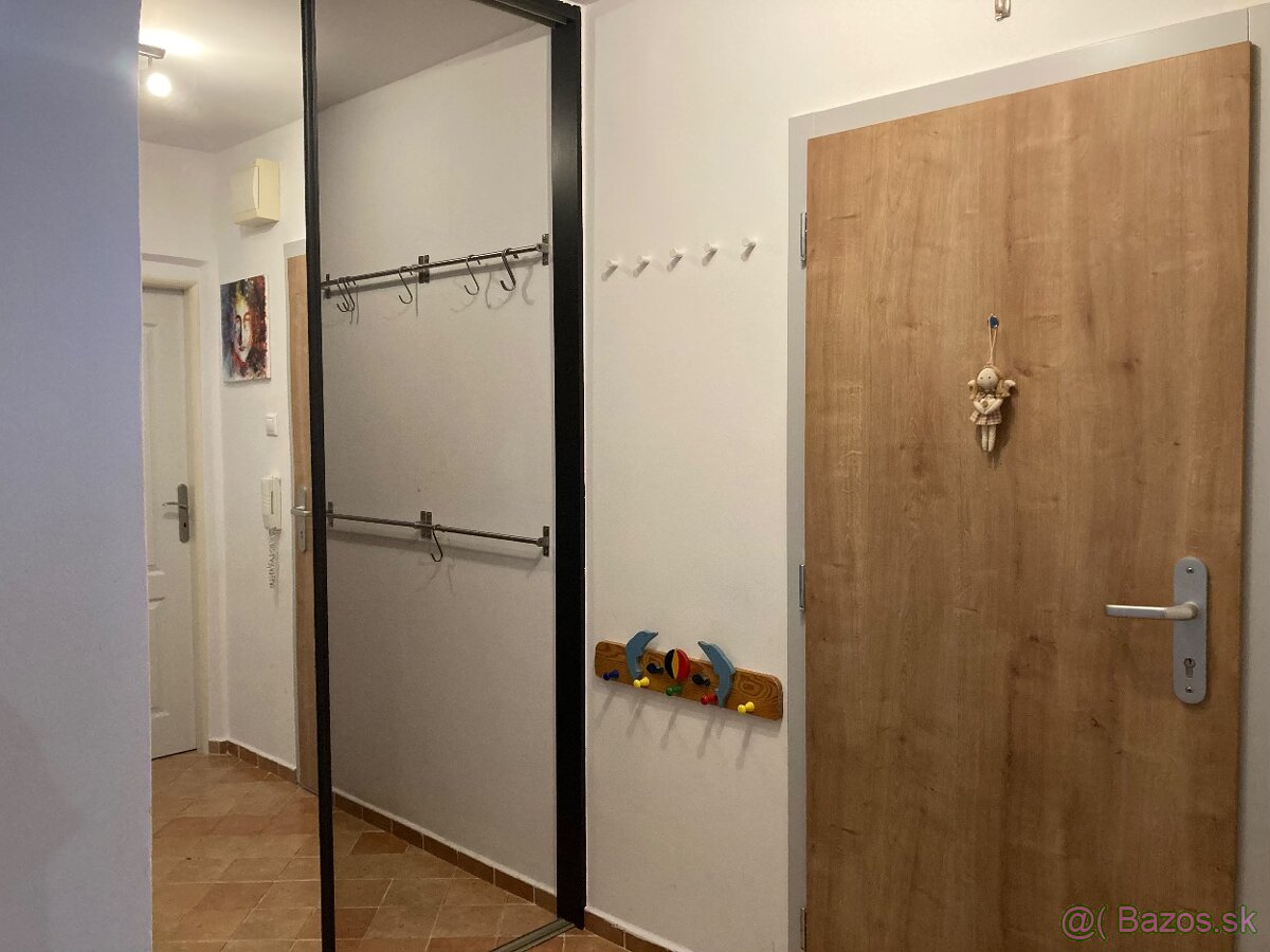 3-izbový byt s veľkorysou výmerou - 10
