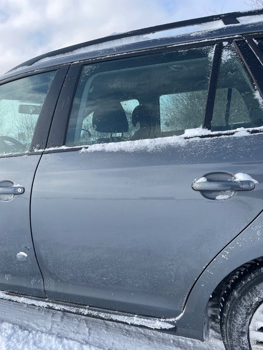 Rozpredam golf 5 combi - 10