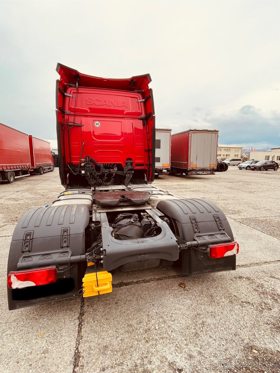 SCANIA R 450 MEGA - 10