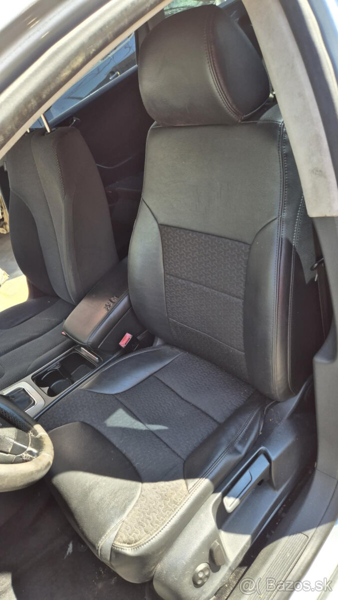 Volkswagen Passat 1,9TDi 77kw 6AT - 10