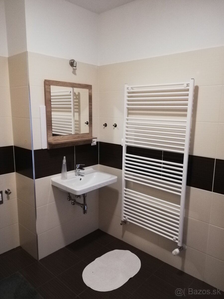 Na predaj 1-izbový byt so záhradou a parkovacím miestom – Sl - 10