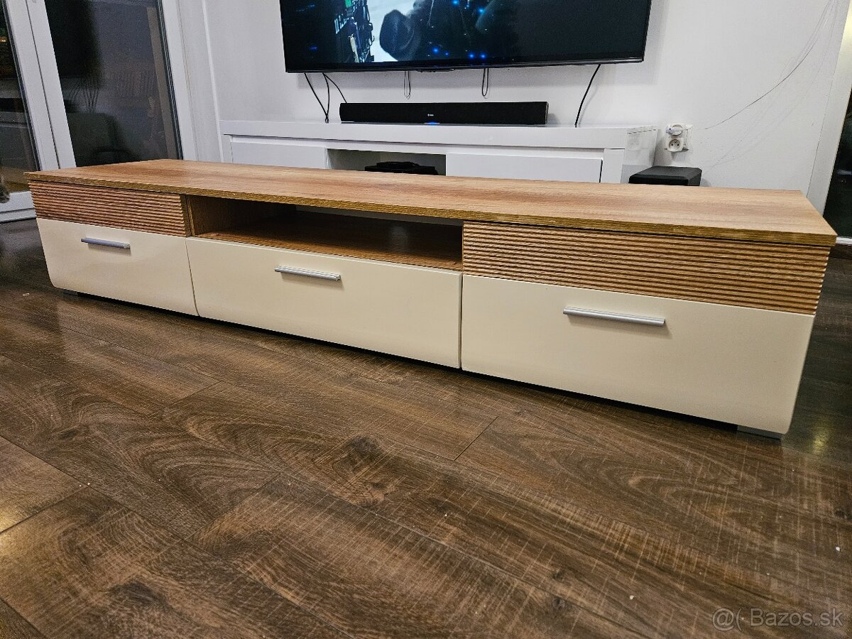 Komoda a stolik pod TV - 10
