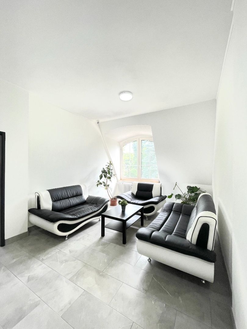 PINK Reality - Jedinečné komerčné priestory v centre Galanty - 10