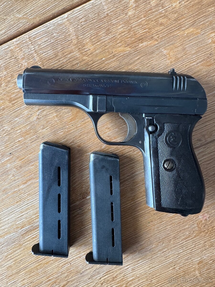 Zbierka pistoli ČZ - 10