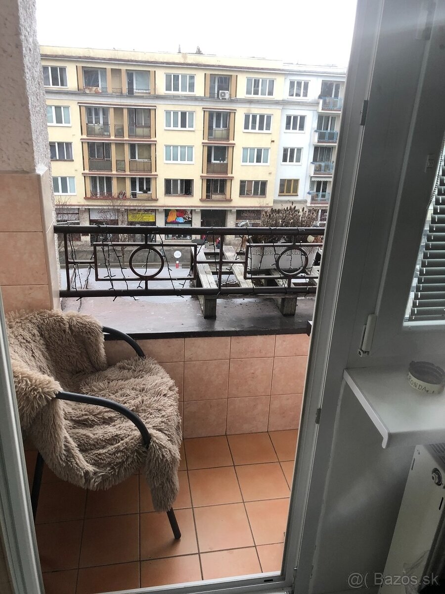 2 izbový byt na Bulvári blízko Auparku - 10