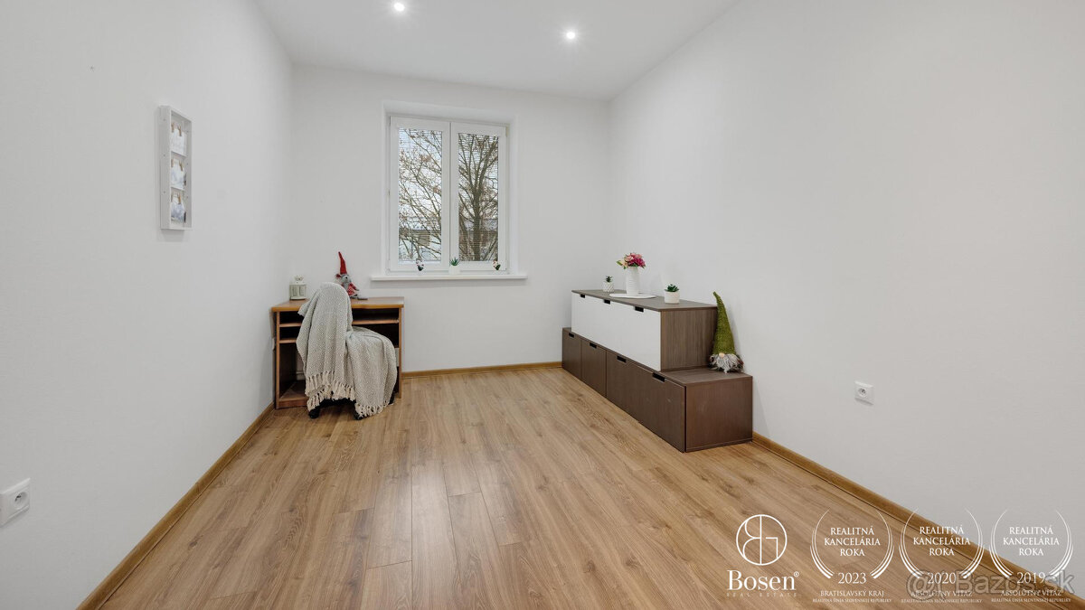 Na prenájom 2,5-izbový byt na Odborárskej ulici v Novom Mest - 10