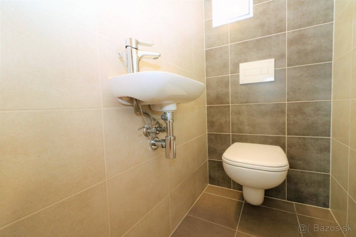 Na predaj zariadený 3-izbový byt Modrá guľa - 10