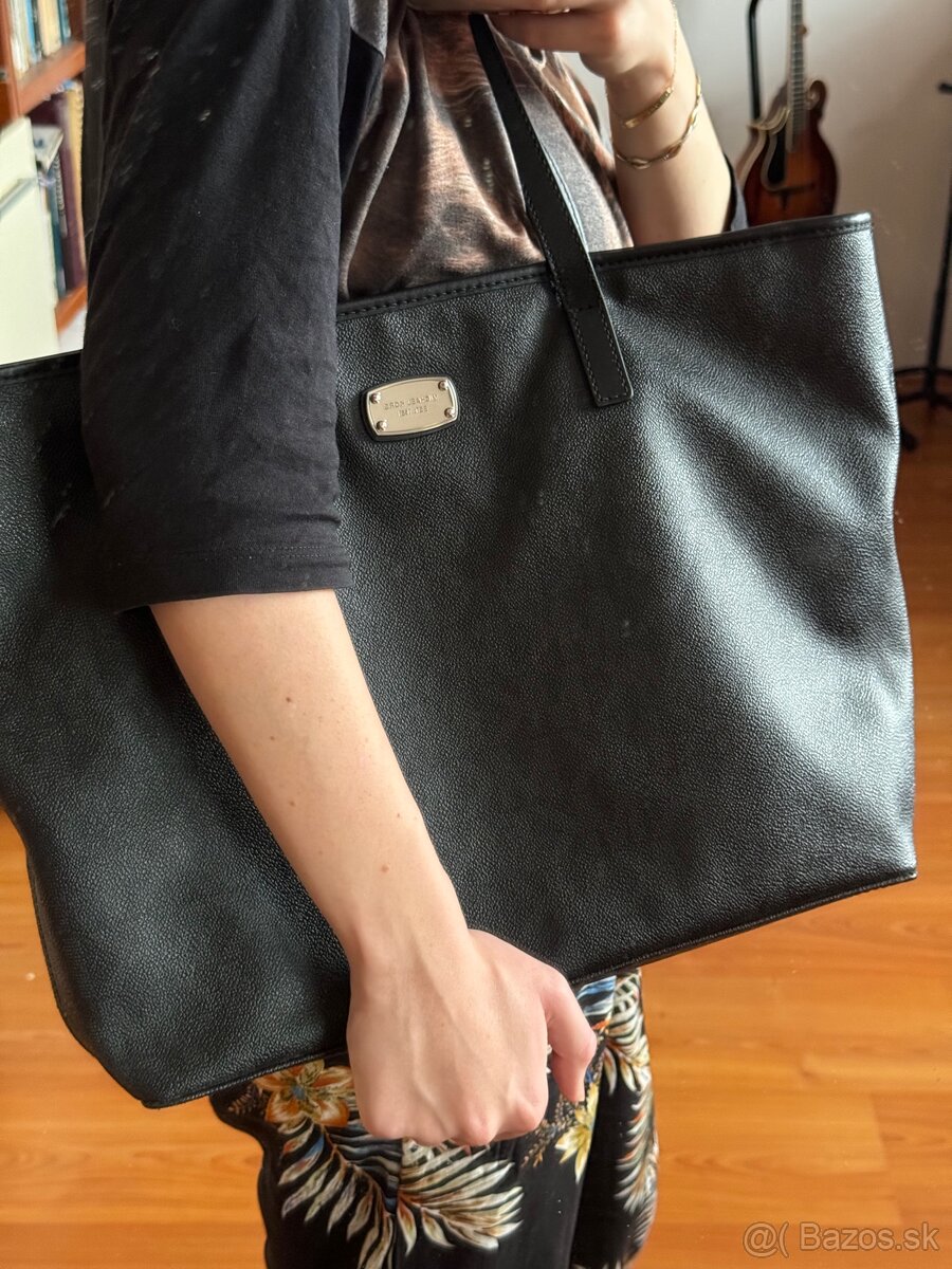 Michael Kors originál veľká čierna kabelka - 10