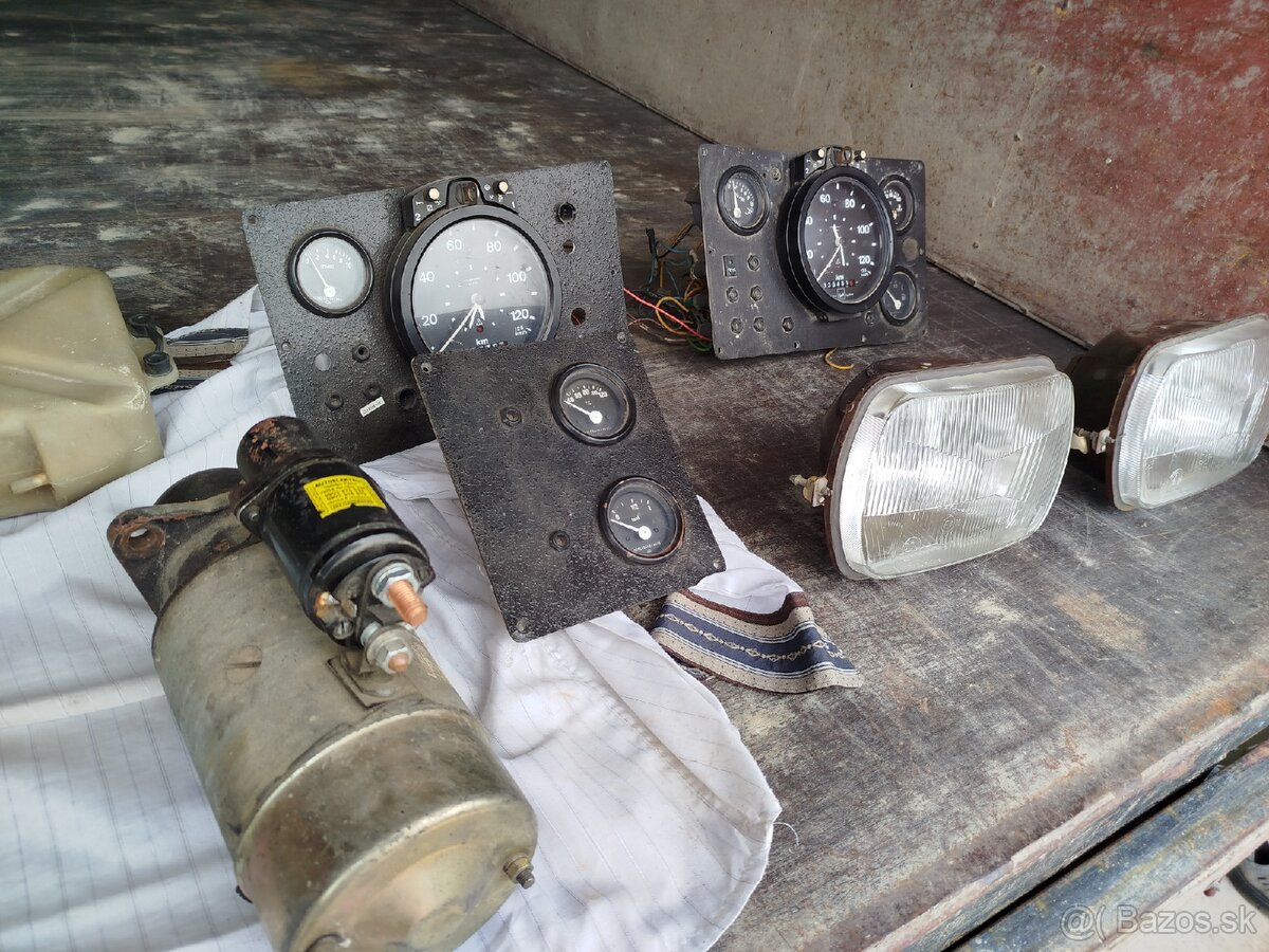 Merač moto hodín, otáčkomer - 10