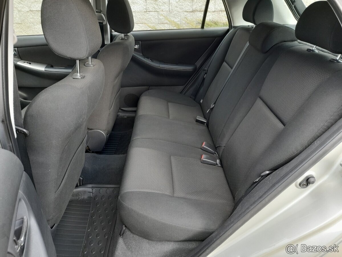 Predám-Toyota Corolla 1,4 D-4D 4,66kW, AUTOMAT,134100km - 10