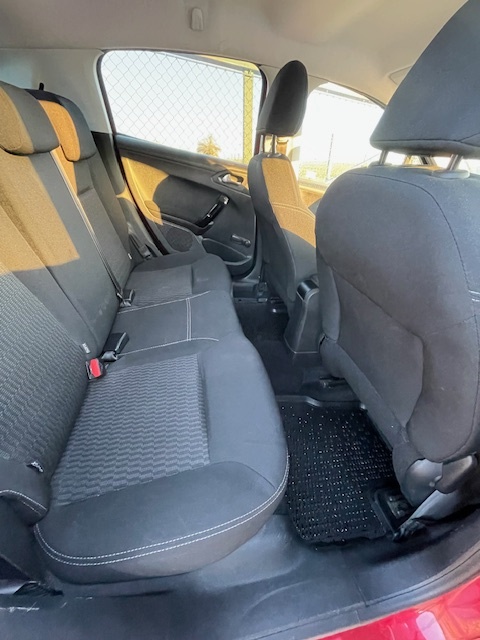 Predám Peugeot 208 Style - 10