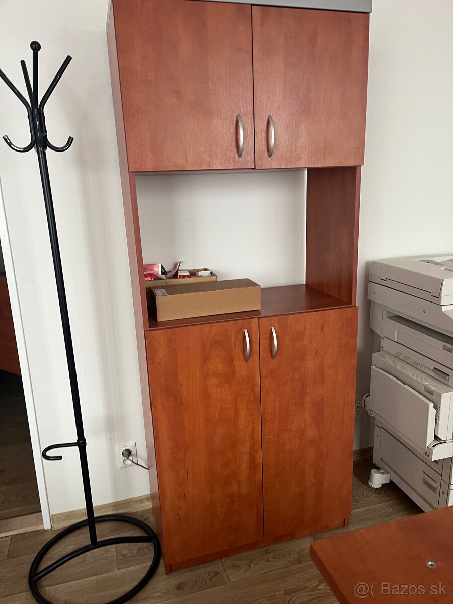 Kancelarsky nábytok - 10