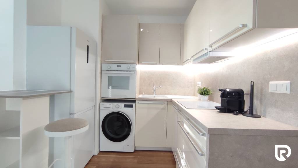 RentHub | Garsónka 31m2 + parking, Vinohrady | Trenčín - 10