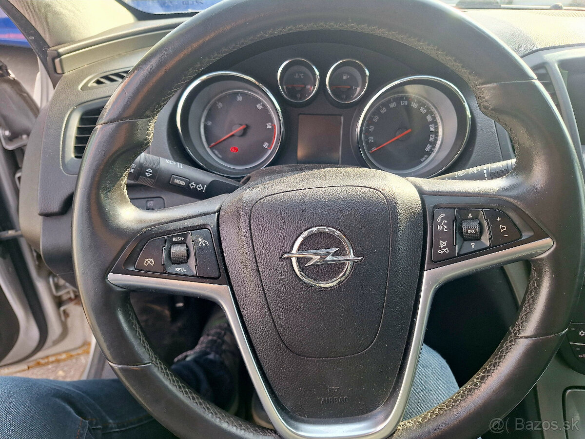 Opel Insignia ST 2.0 CDTI 130k Sport - 10