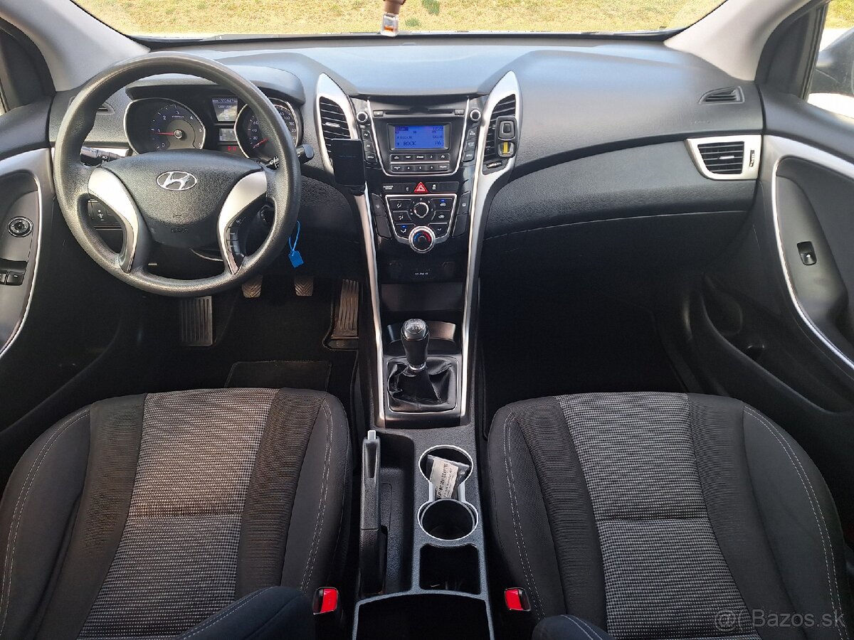 Hyundai i30 combi 1.4 crdi 66kw - 10