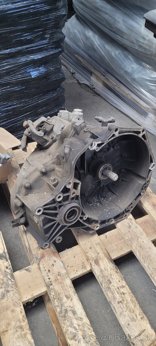 Rozpredám diely - 10