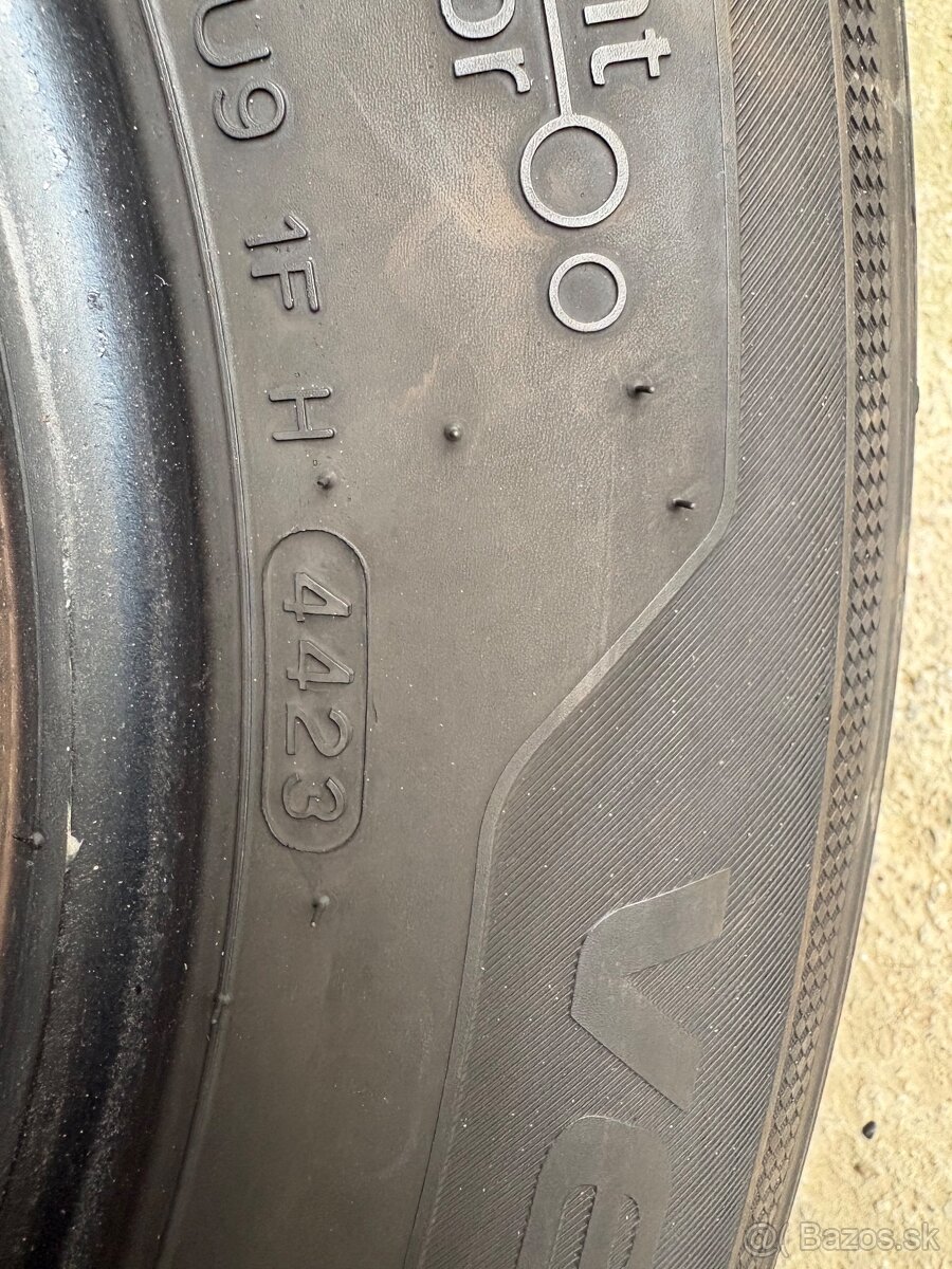 Letné pneumatiky 215/60 r16 - 10