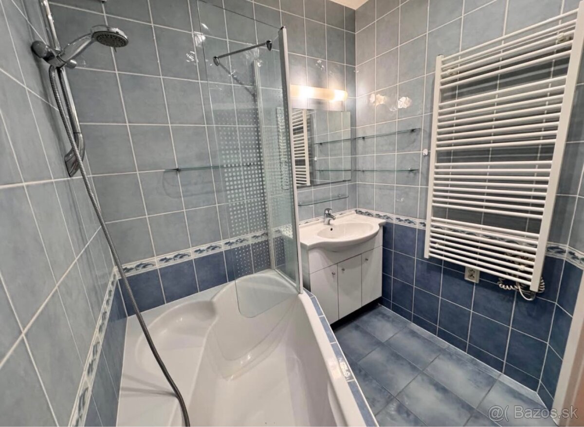 ✅PRIESTRANNÝ 2-IZBOVÝ BYT V PEZINKU - 10