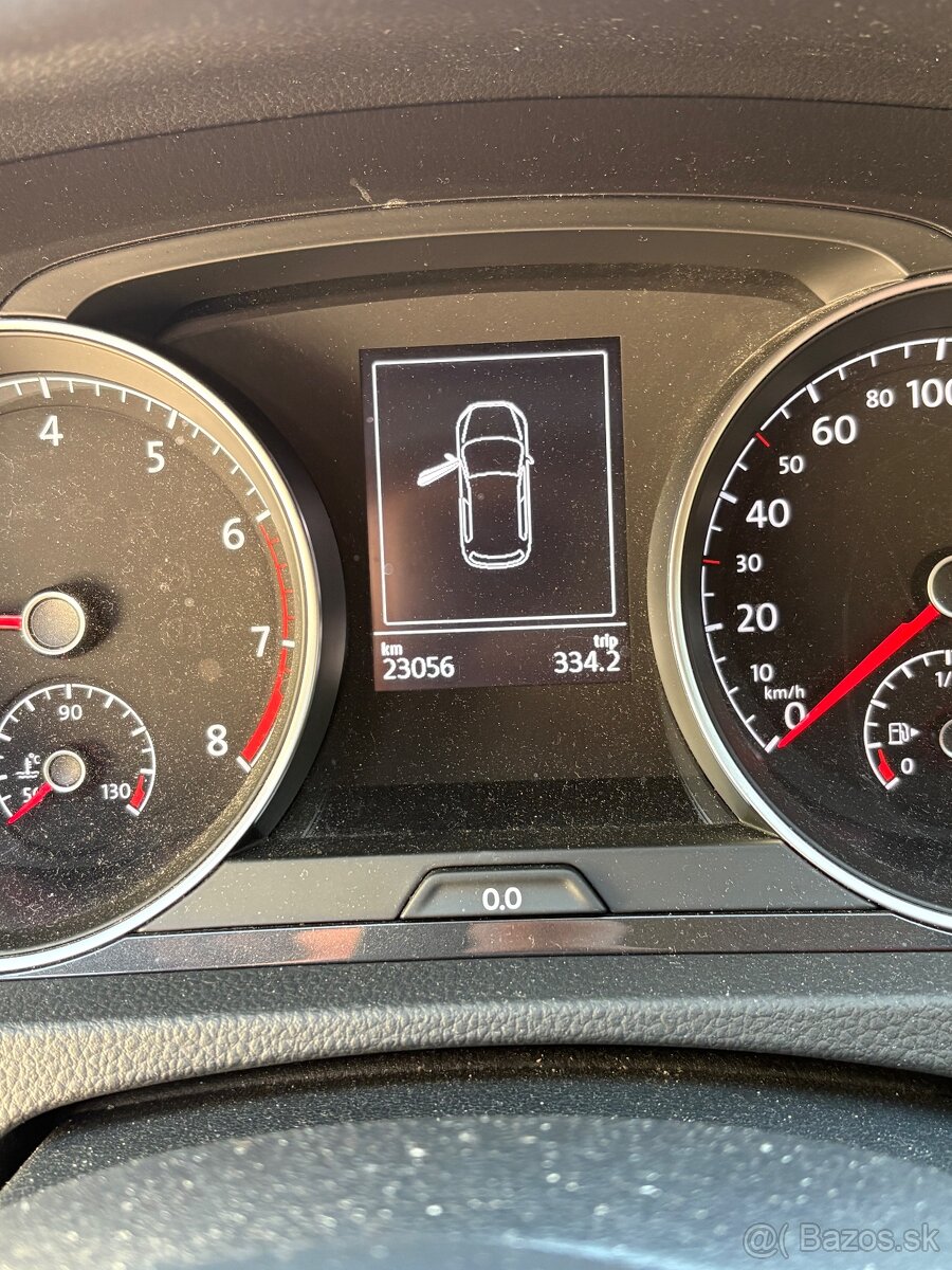 Predám VW Golf 1.0 - 10