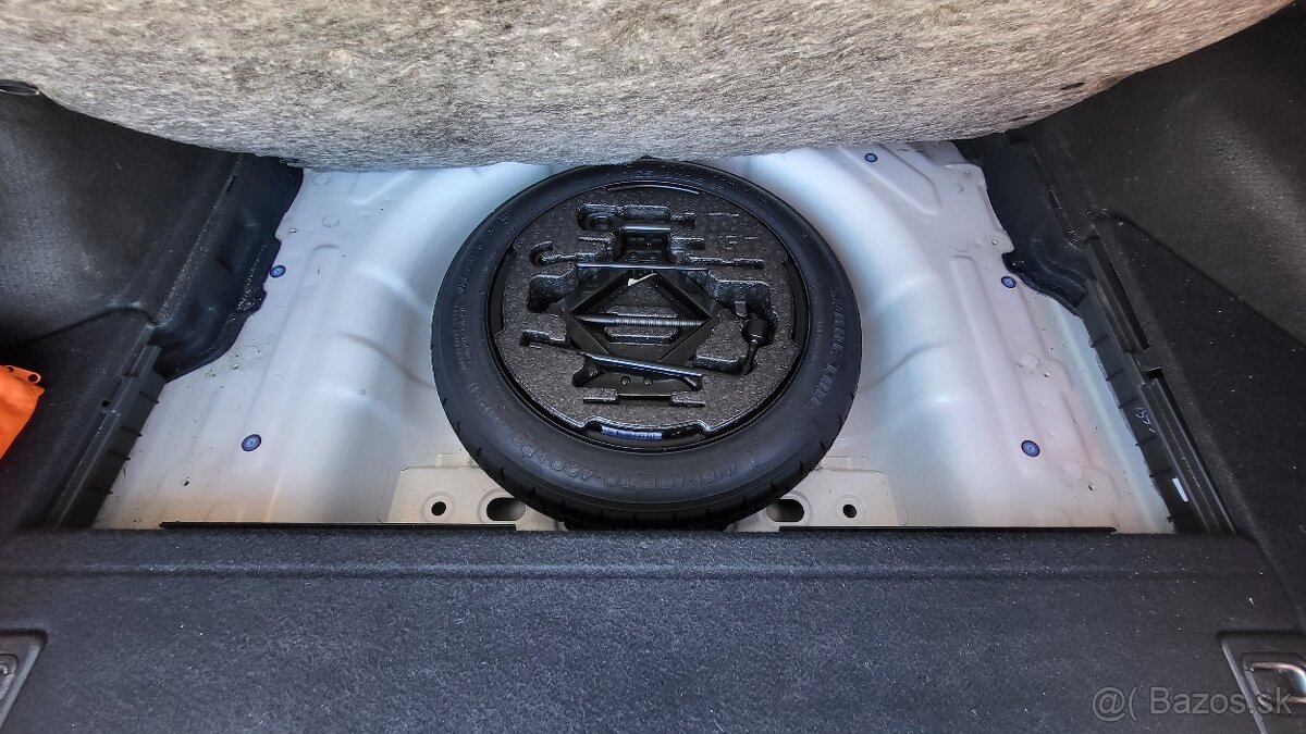 Hyundai i30 1.6 CRDi DOHC 16V Dynamic - 10