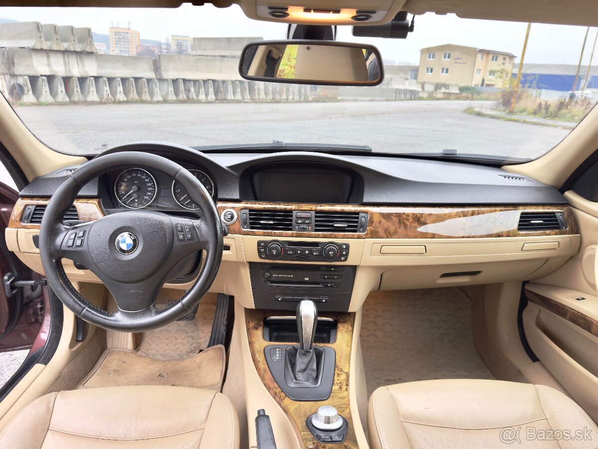 BMW e91 330xi - 10