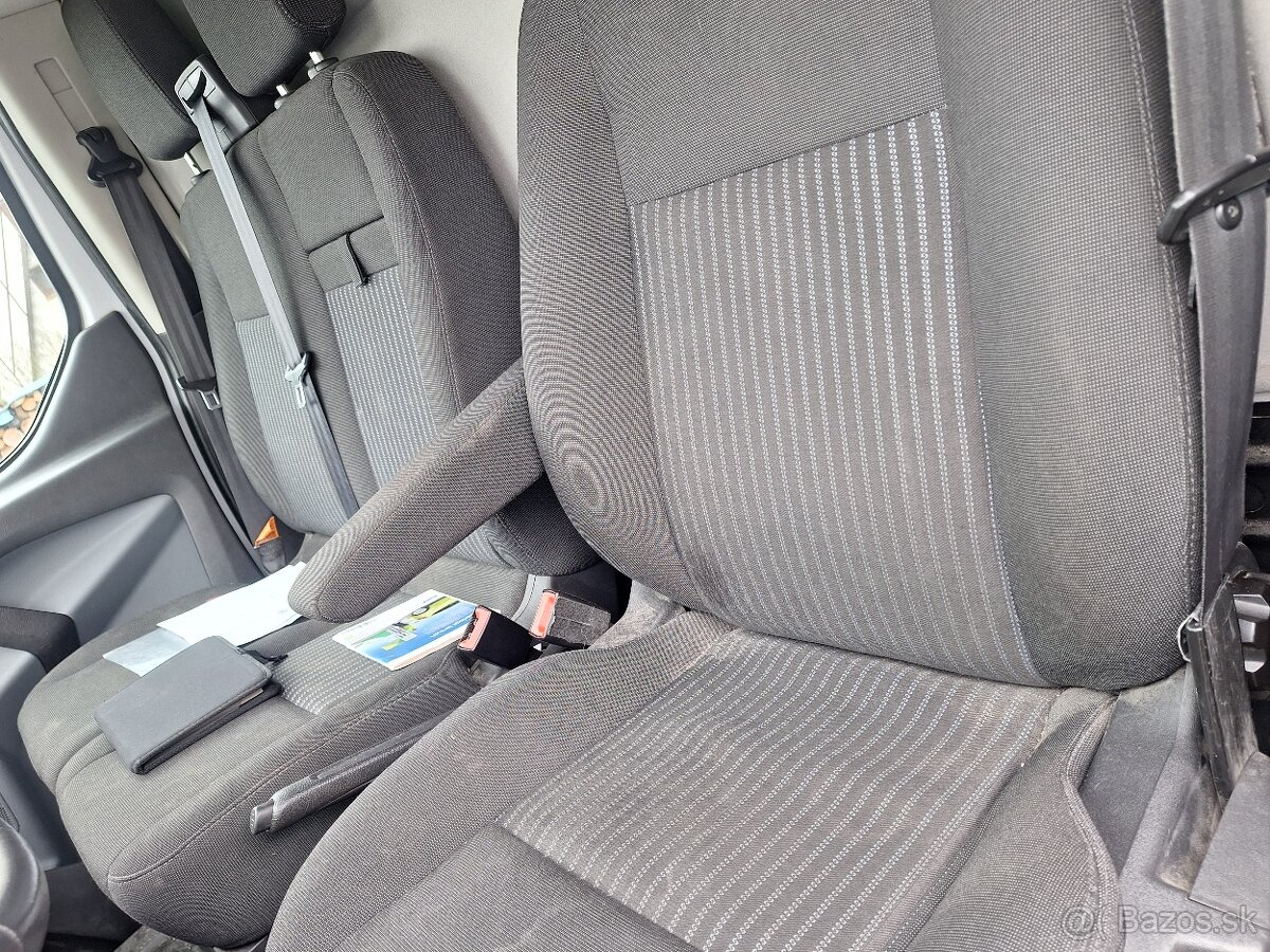 FORD TRANSIT CUSTOM 2,2TDCI KLÍMA ŤAŽNÉ - 10
