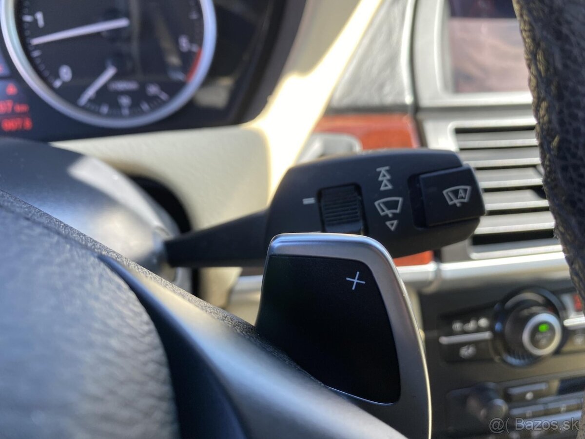 BMW X6 4.0D 4x4 310PS FULL CZ DPH 1A - 10
