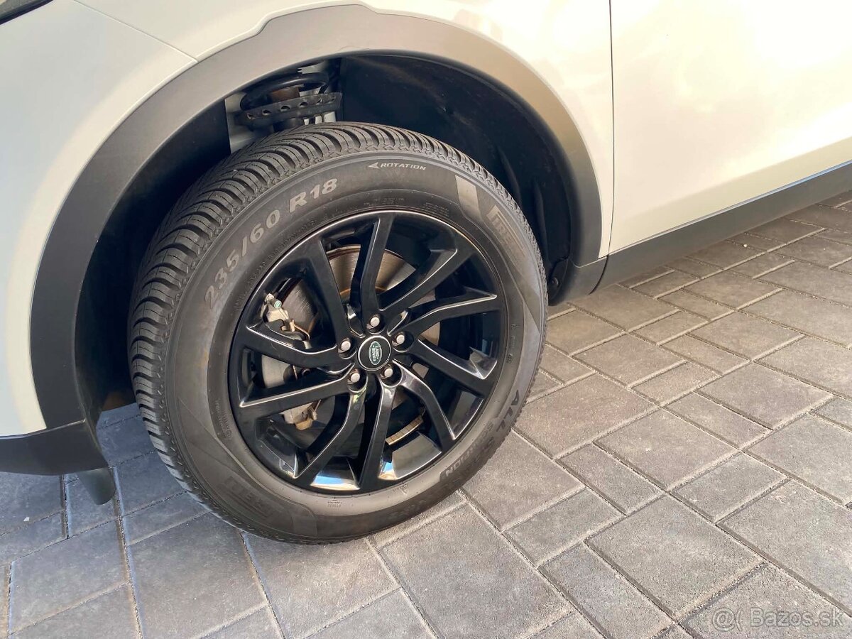 Land Rover Discovery Sport - 10