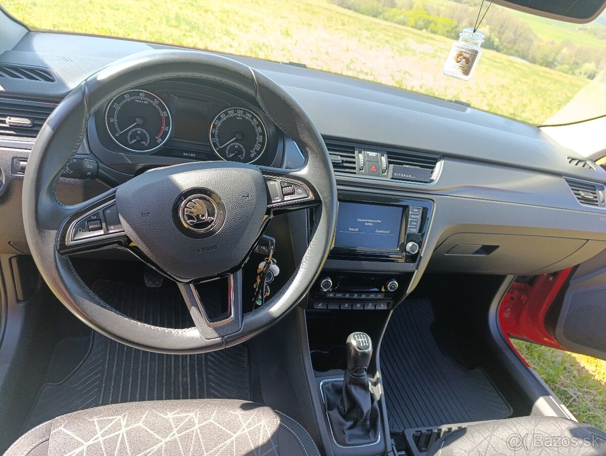 Škoda Rapid - 10