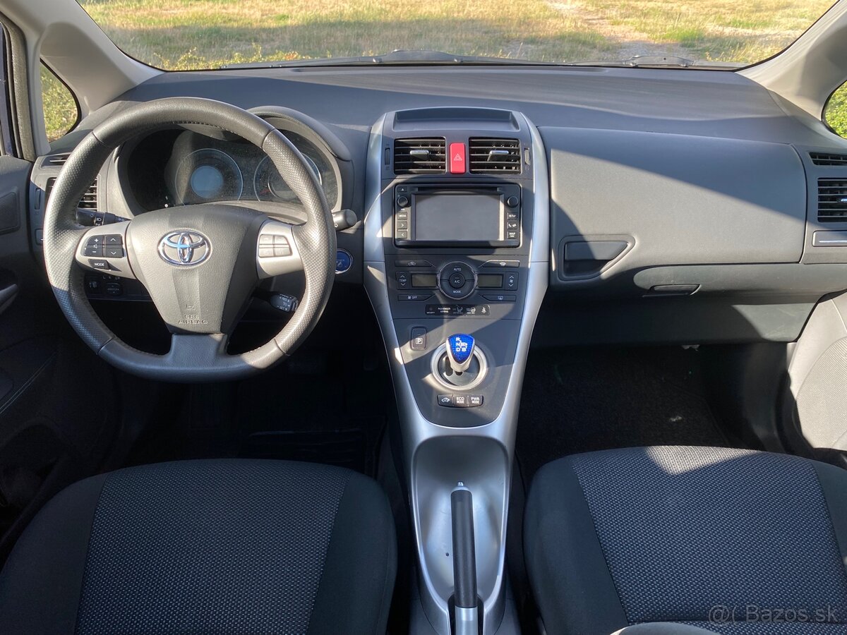 Toyota Auris 1.8 Hybrid/Benzin Executive 2012 - 10