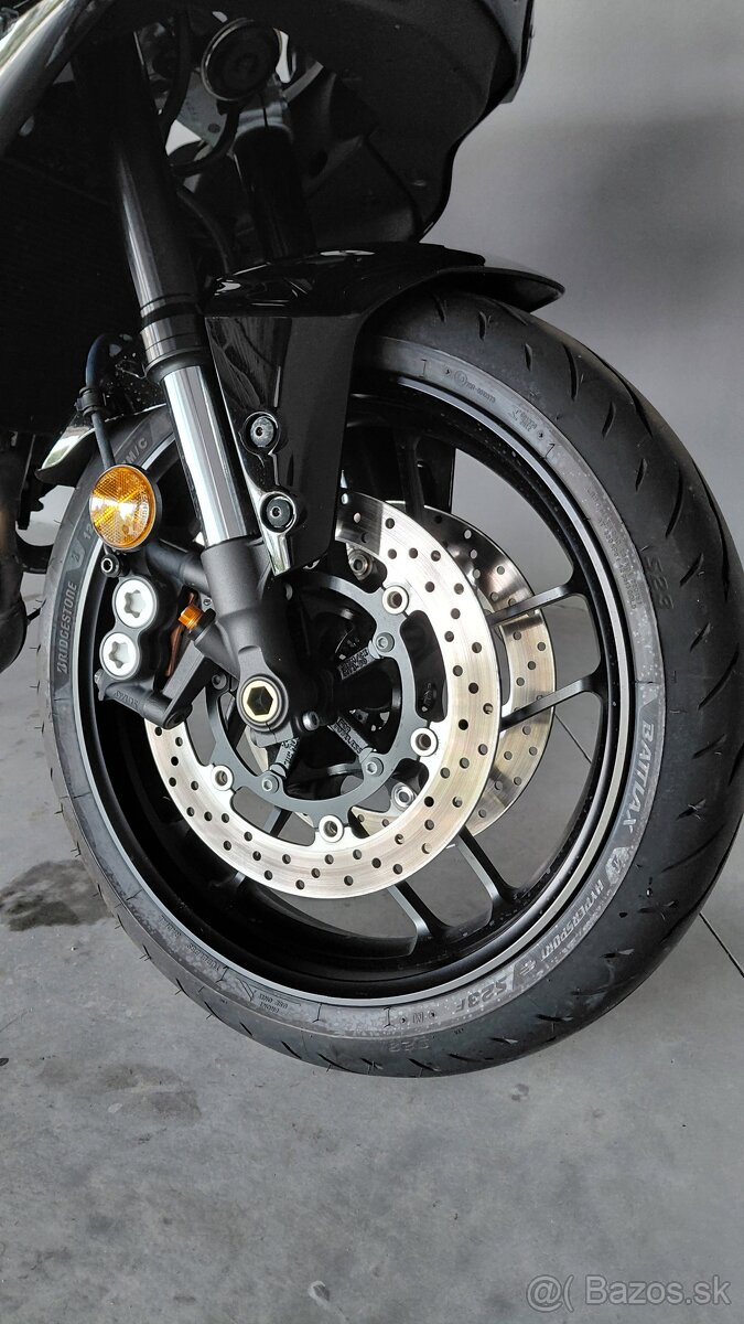 Yamaha XSR 900 GP - 10