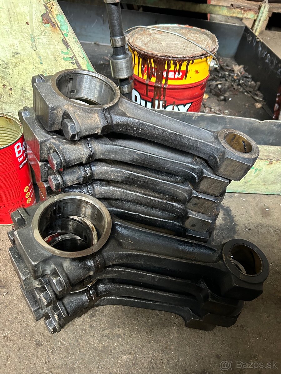 Predám motor 6 valec Zetor crystal 121 122 - 10