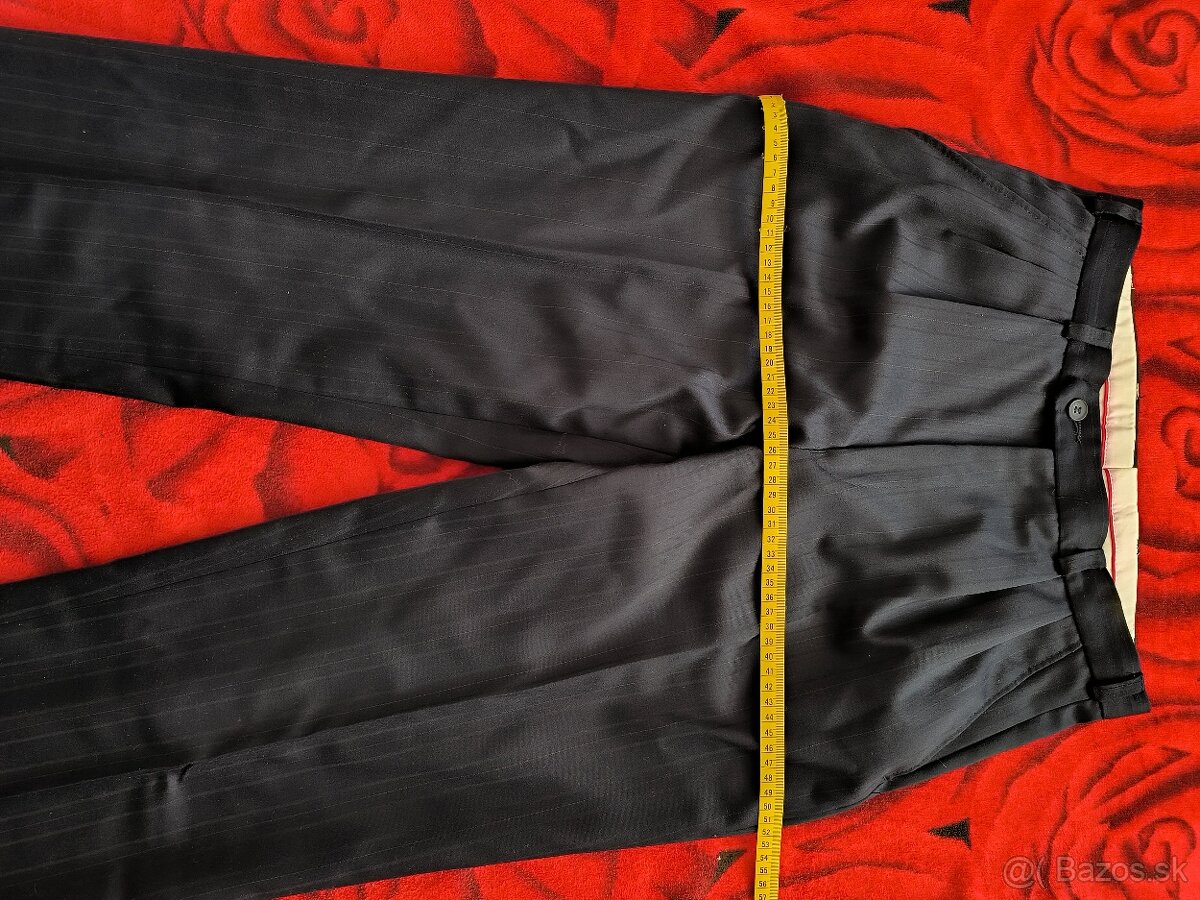 Pánsky tmavomodrý oblek. - 10