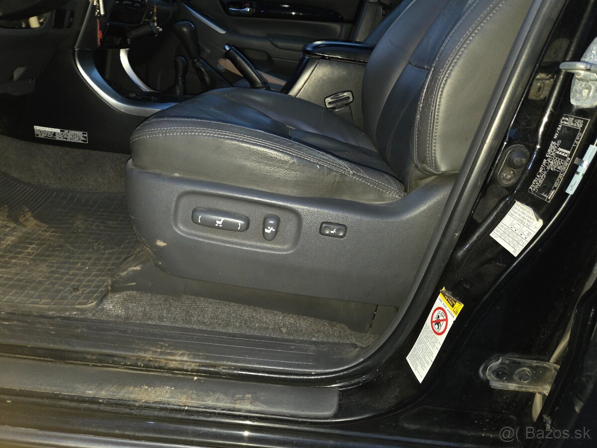 Toyota Landcruiser - 10