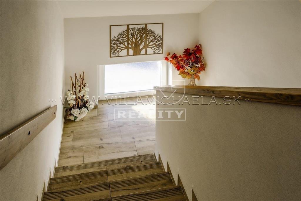 NA PREDAJ PRVOTRIEDNY ZABEHNUTÝ PENZIÓN + REKREAČNÝ DOM ... - 10