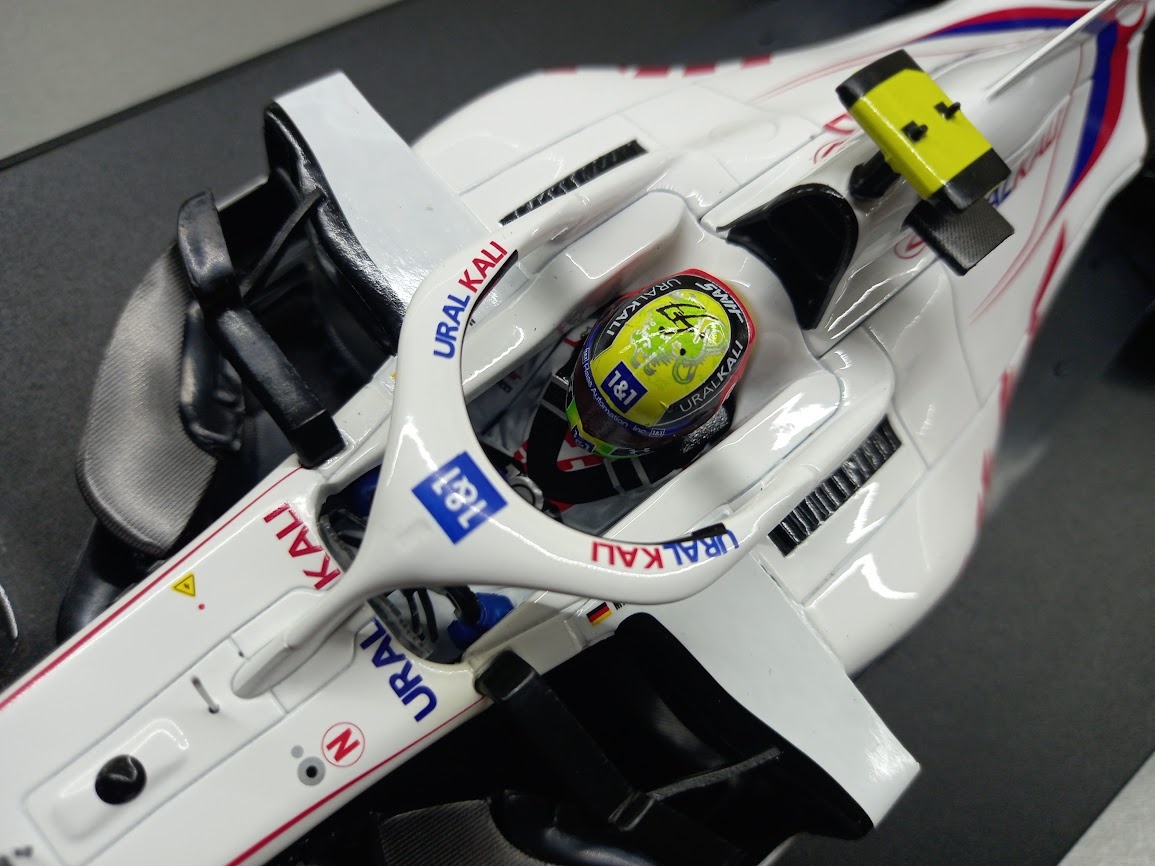 F1 URALKALI HAAS VF-21 GP BAHRAIN 2021 MICK SCHUMACHER 1:18 - 10