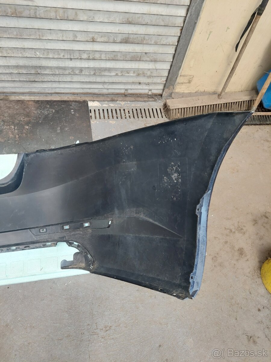 ŠKODA SUPERB 3 SEDAN zadný naraznik - 10